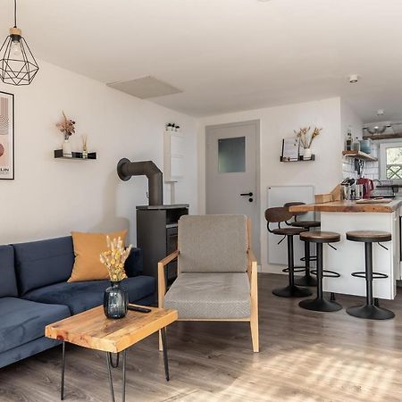Am Grimnitzsee Gemutliches Tiny House Bungalow Mit Sauna Und Kamin ヨーアヒムスタール エクステリア 写真