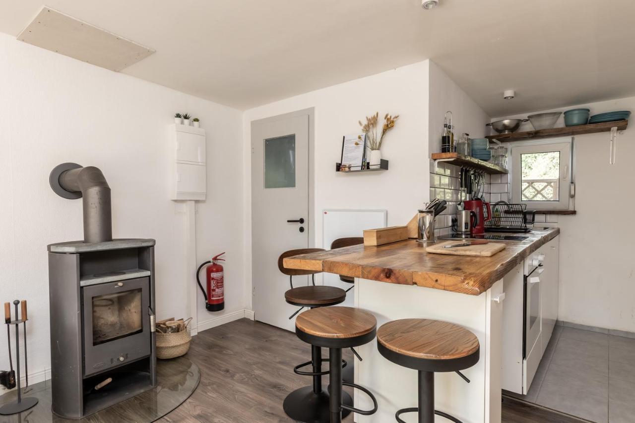 Am Grimnitzsee Gemutliches Tiny House Bungalow Mit Sauna Und Kamin ヨーアヒムスタール エクステリア 写真